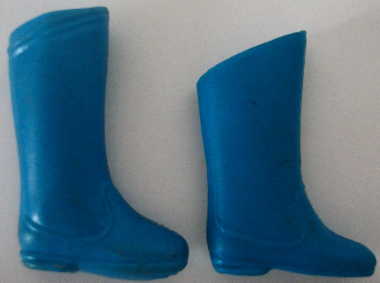 MEGO (left), Ledy (right)