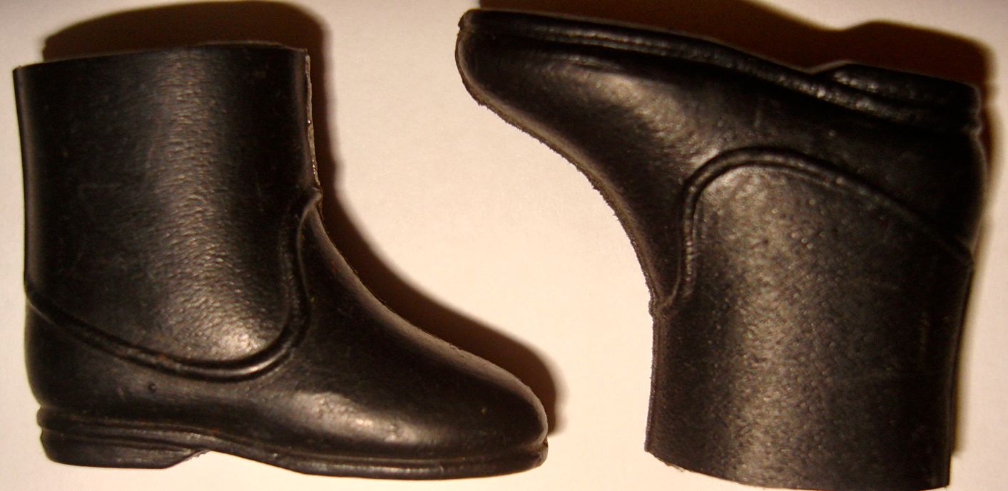 Ledy Pinuino Boots, side detail